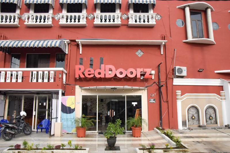 Reddoorz Near Pelabuhan Tanjung Perak 2 Surabaya Hotel Luaran gambar